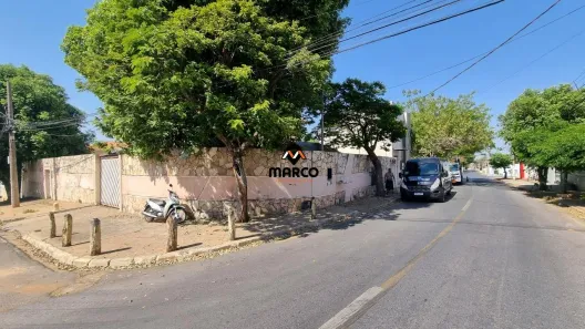 Casa Comercial com 3 Quartos para alugar, 586m² no Cidade Alta, Cuiabá