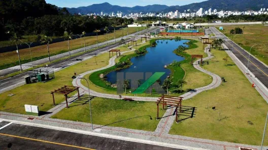 Terreno / Lote / Condomínio à venda, 504m² no Centro, Camboriú