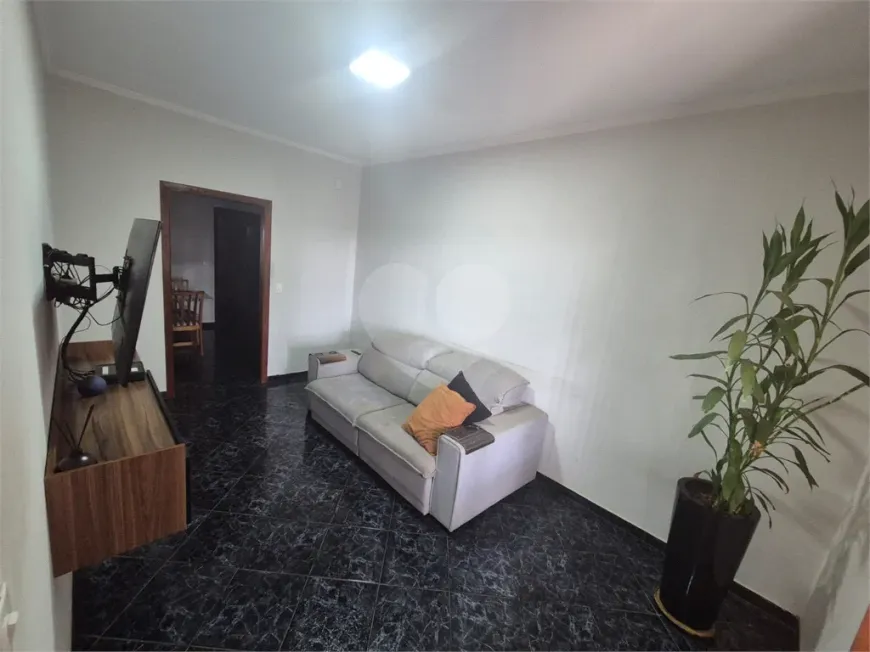 Foto do imóvel - Sobrado à venda com 2 quartos, 1 suíte, 141 m², 3 banheiros e 2 vagas na garagem em