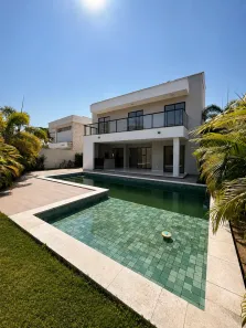 Casa de Condomínio com 4 Quartos à venda, 332m² no Centro, Eusébio