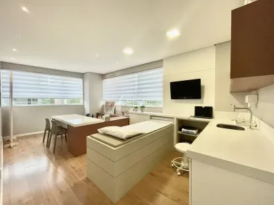 Conjunto Comercial / Sala à venda, 133m² no Centro, Blumenau