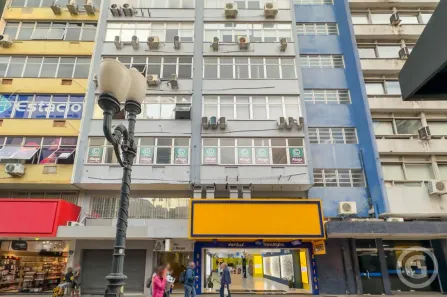 Conjunto Comercial / Sala para alugar, 65m² no Centro, Florianópolis