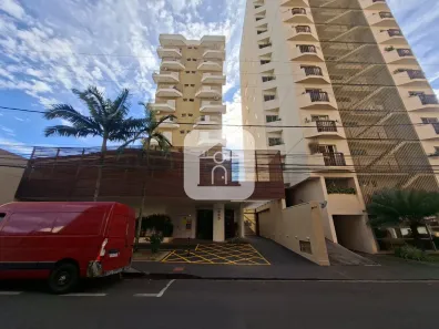 Apartamento com 2 Quartos para alugar, 67m² no Centro, Uberlândia