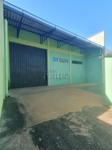 Galpão / Depósito / Armazém para alugar, 350m² no Antares, Londrina