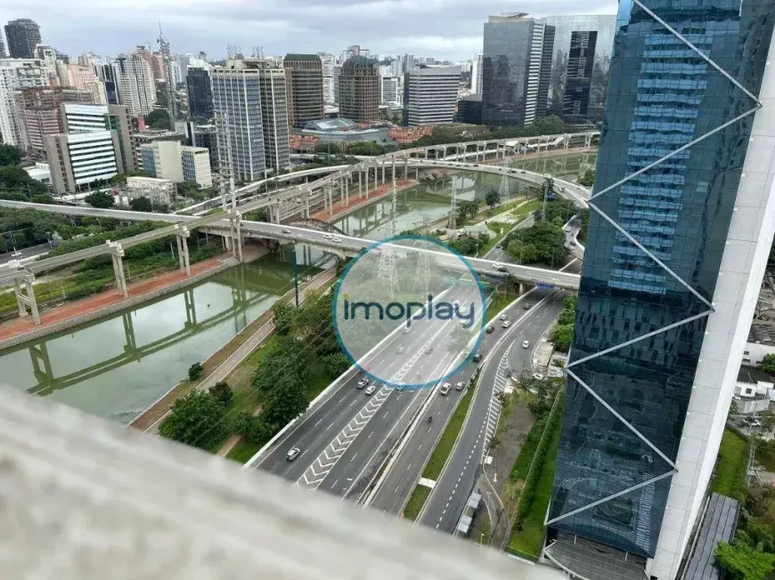 Foto do imóvel - Sala/Conjunto/Escritório para alugar com 300 m² e 6 vagas na garagem próximo à Estação Morumbi.