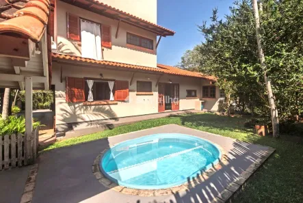 Casa com 4 Quartos para alugar, 271m² no Campeche, Florianópolis