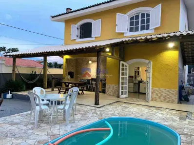 Sobrado com 3 Quartos para alugar, 250m² no Centro, Itanhaém