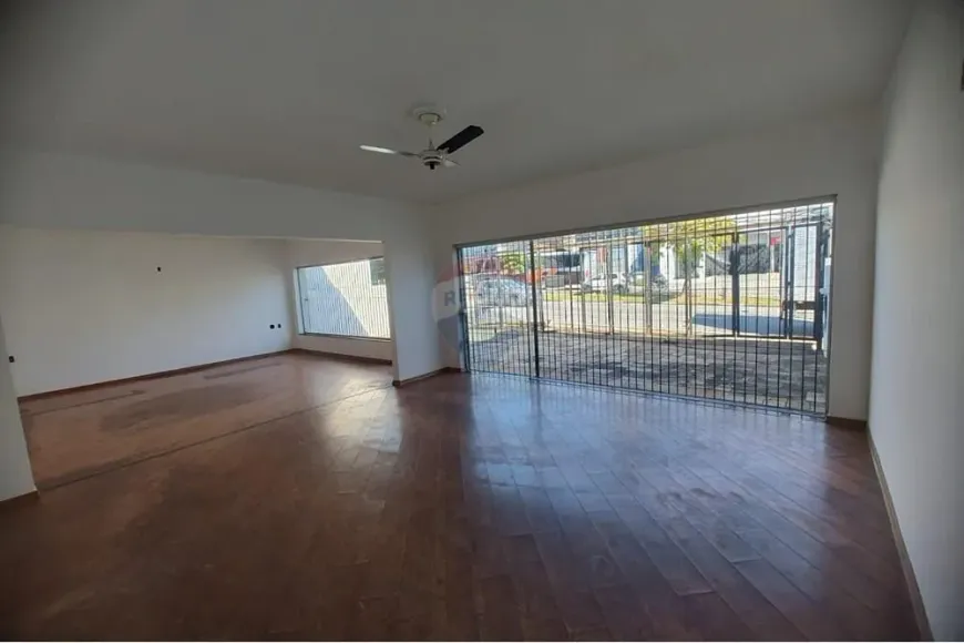 Foto do imóvel - Imóvel comercial para alugar com 324 m², 3 quartos, 3 banheiros, 4 vagas