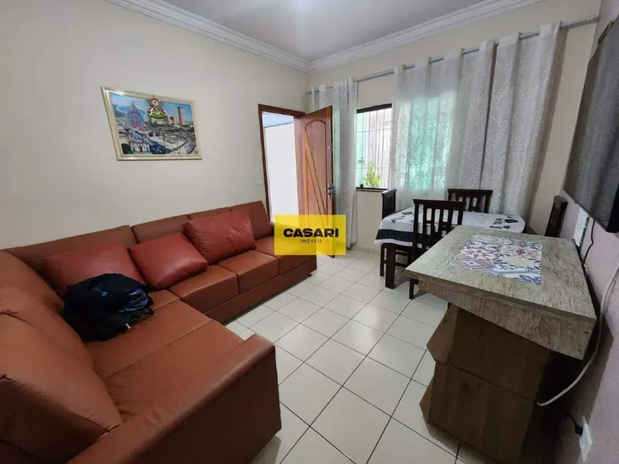Foto do imóvel - Casa à venda com 2 quartos, 1 suíte, 99 m², 1 banheiro e 2 vagas na garagem em