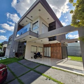 Casa com 3 Quartos à venda, 200m² no Ponta Negra, Manaus