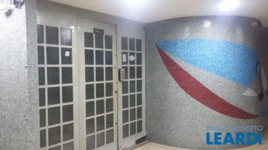 Loja / Salão / Ponto Comercial para venda ou aluguel, 230m² no República, São Paulo