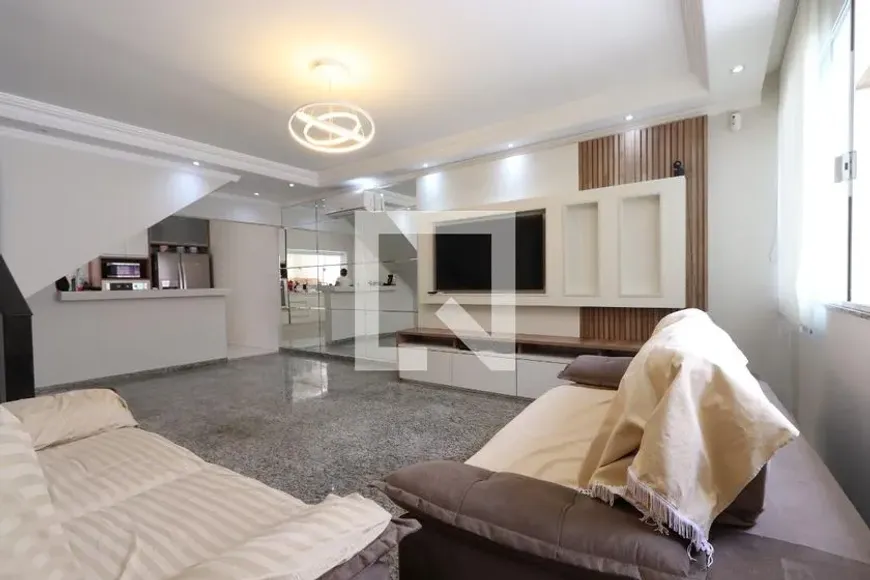 Foto do imóvel - Casa para comprar com 300 m², 3 quartos, 3 banheiros, 2 vagas