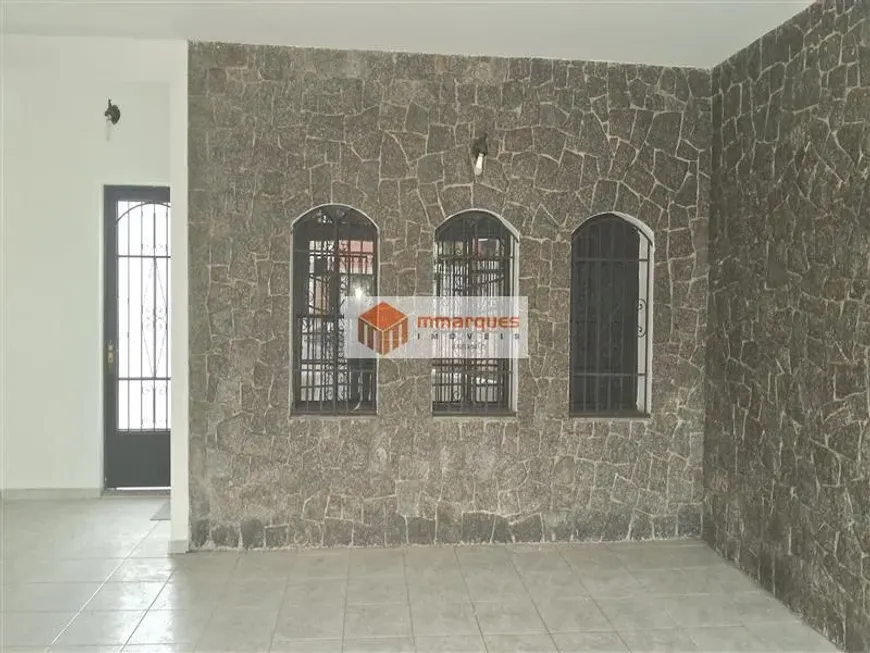 Foto do imóvel - Sobrado para alugar com 3 quartos, 1 suíte, 3 banheiros, 2 vagas na garagem e 150 m² em