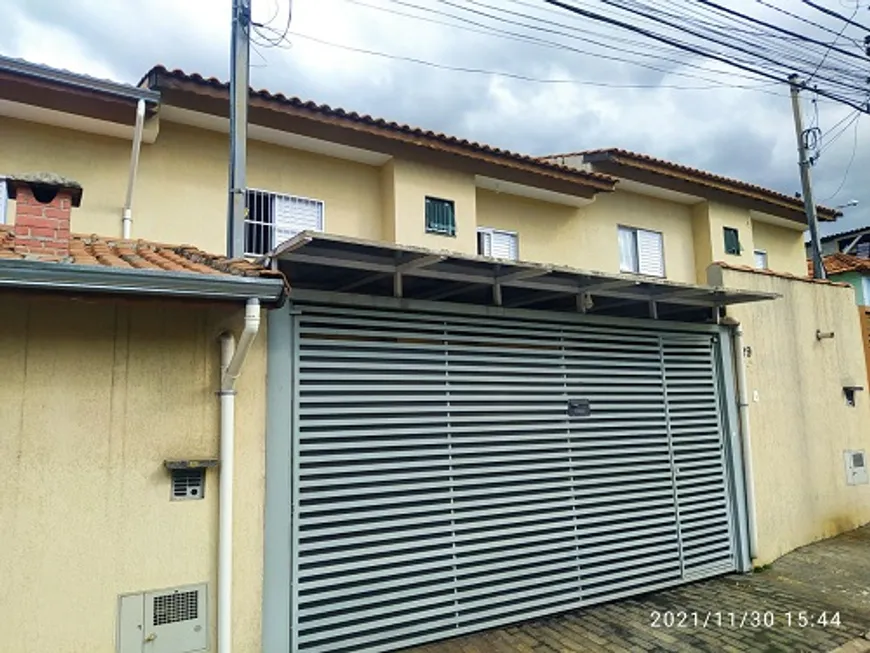Foto do imóvel - Sobrado à venda com 3 quartos, 1 suíte, 2 banheiros e 3 vagas na garagem em