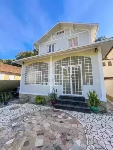 Casa com 4 Quartos para alugar, 201m² no Centro, Petrópolis