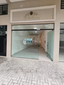Prédio/Edifício Inteiro para alugar, 76m² no Meia Praia, Itapema