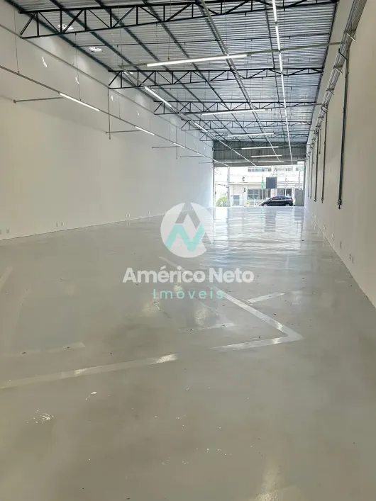 Foto do imóvel - Prédio inteiro para alugar com 340 m², 6 banheiros e 3 vagas na garagem próximo ao Metrô Vila.