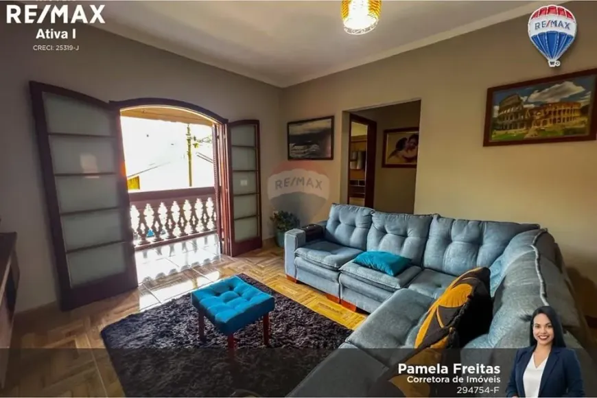 Foto do imóvel - Casa à venda com 3 quartos, 2 banheiros, 1 vaga na garagem e churrasqueira no condomínio em