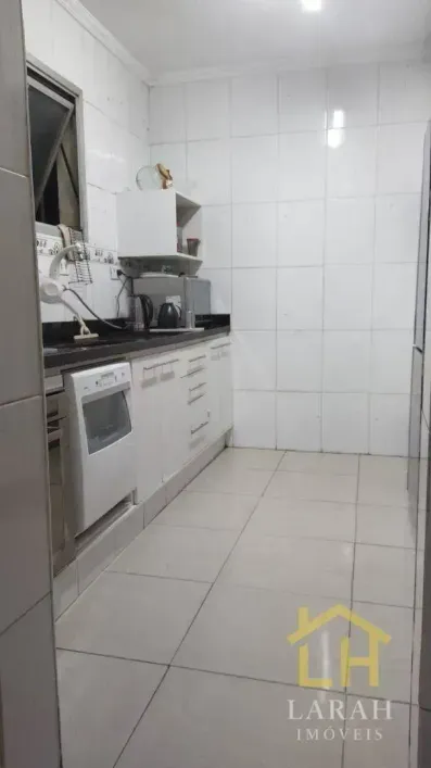 Foto do imóvel - Apartamento à venda com 3 quartos, 1 banheiro, aceita animais e de 65 a 70 m² com 1 a 2 vagas.