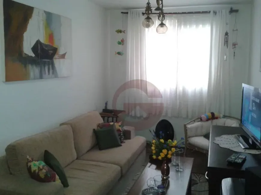 Foto do imóvel - Apartamento à venda com 2 quartos, 1 banheiro e 1 vaga na garagem, condomínio com piscina e.