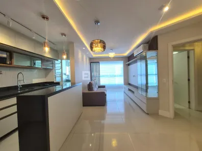 Apartamento com 2 Quartos à venda, 75m² no Balneário, Florianópolis