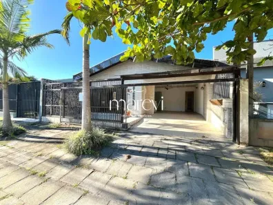 Casa com 4 Quartos à venda, 280m² no Centro, Guaratuba