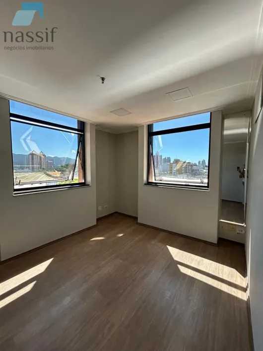 Foto do imóvel - Sala/Conjunto/Escritório à venda com 56 m², 2 banheiros e 1 vaga na garagem próximo à Estação.
