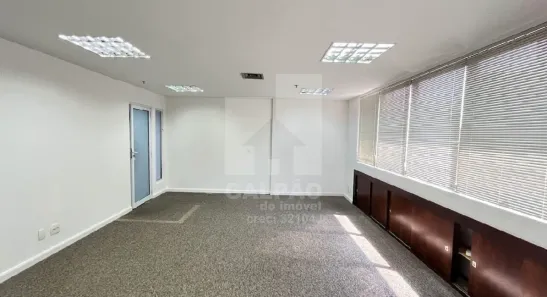 Conjunto Comercial / Sala para alugar, 180m² no Campo Belo, São Paulo