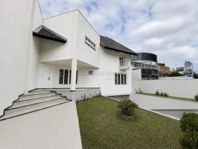 Casa com 3 Quartos à venda, 400m² no Uberaba, Curitiba