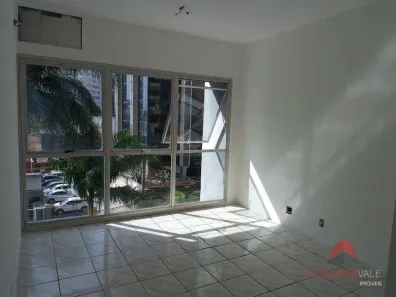 Conjunto Comercial / Sala à venda, 29m² no Centro, São José dos Campos