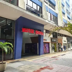 Casa Comercial à venda, 10m² no Centro, Juiz de Fora