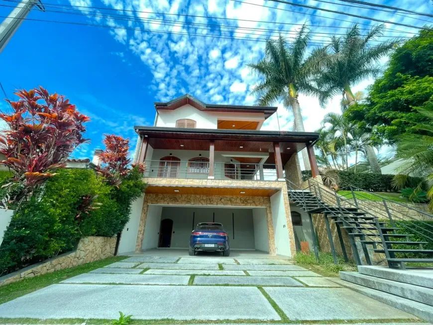 Foto do imóvel - Casa de condomínio para alugar com 600 m², 4 quartos, 3 banheiros, 4 vagas