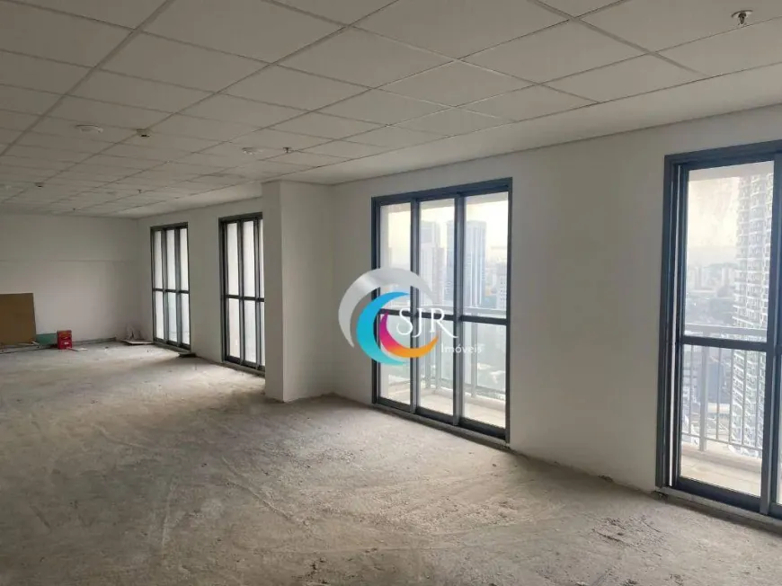 Foto do imóvel - Sala/Conjunto/Escritório para alugar com 200 m², 8 banheiros, ar-condicionado e aceita animais.