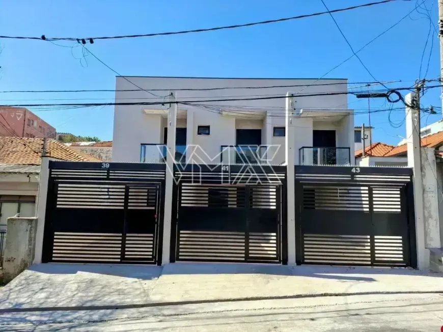 Foto do imóvel - Sobrado à venda com 3 quartos, 1 suíte, 2 vagas na garagem e área privativa de 103 a 110 m² em