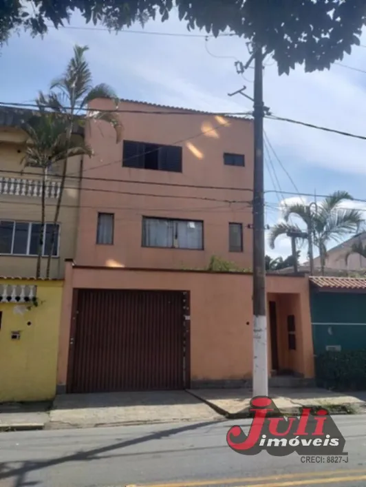 Foto do imóvel - Sobrado à venda com 3 quartos, 4 banheiros, 343 m² e 6 vagas na garagem em