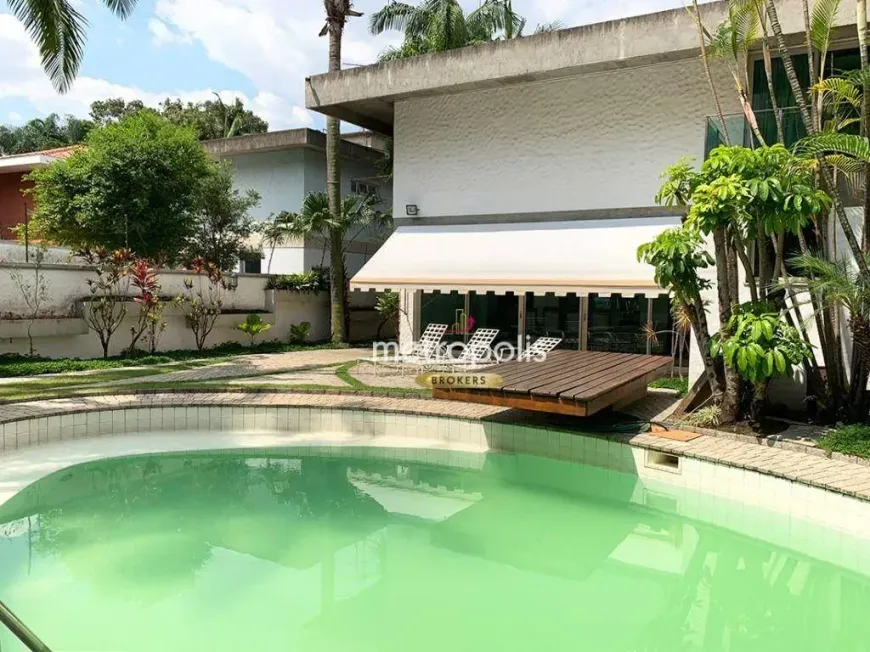 Foto do imóvel - Casa para comprar com 686 m², 4 quartos, 2 banheiros, 6 vagas