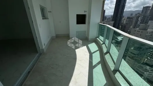Apartamento com 4 Quartos à venda, 157m² no Meia Praia, Itapema