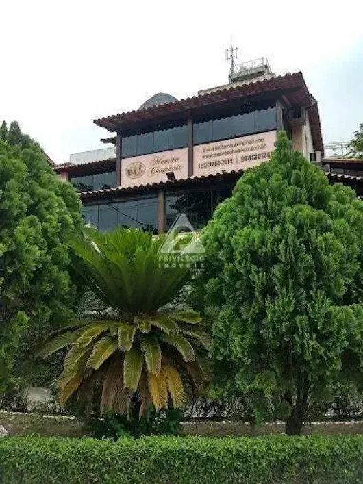Foto do imóvel - Sala/Conjunto/Escritório à venda com 4 quartos, 1 suíte, 550 m², 4 banheiros e 2 vagas na.