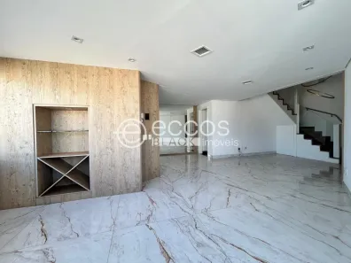Cobertura com 3 Quartos à venda, 270m² no Martins, Uberlândia