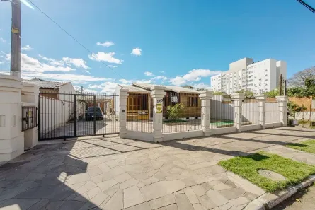 Casa com 3 Quartos à venda, 139m² no Centro, Canoas
