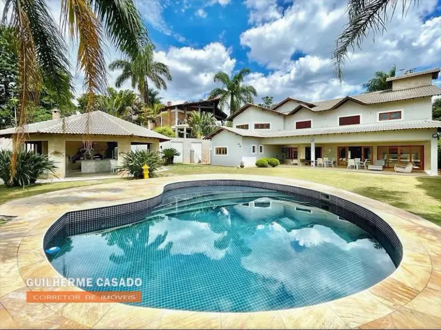 Foto do imóvel - Casa à venda com 5 quartos, 5 suítes, 1315 m², 8 banheiros e 11 vagas na garagem em