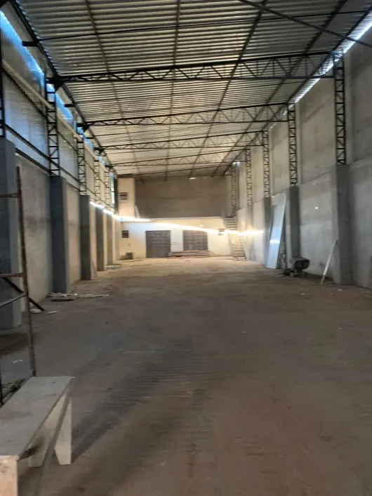 Foto do imóvel - Galpão/Depósito/Armazém para alugar com 400 m², 1 banheiro