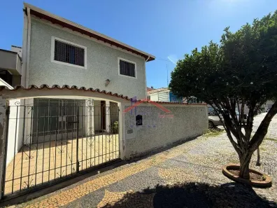 Casa com 4 Quartos à venda, 238m² no Vila Itapura, Campinas