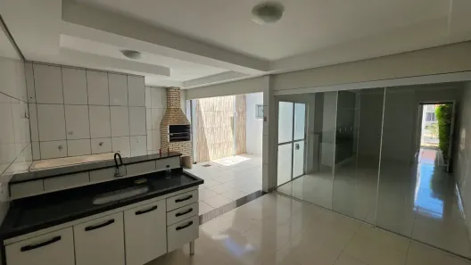 Casa de Condomínio com 2 Quartos para alugar, 110m² no Petrópolis, Várzea Grande