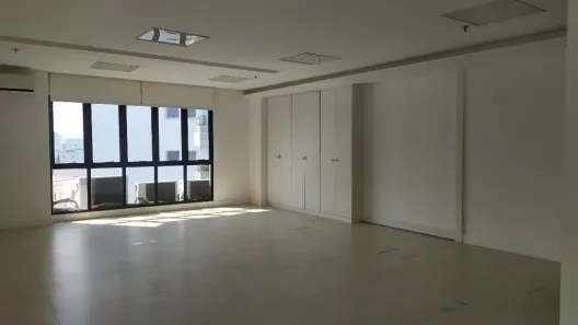Conjunto Comercial / Sala para alugar, 91m² no Santo Amaro, São Paulo