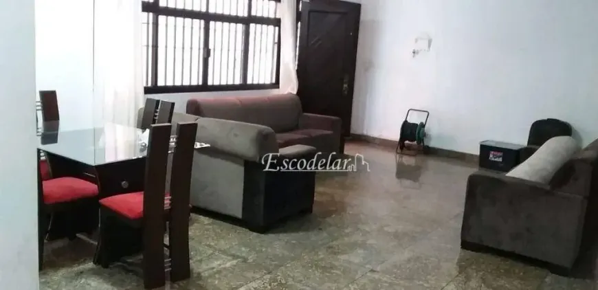 Foto do imóvel - Sobrado à venda com 3 quartos, 1 suíte, 3 banheiros e 4 vagas na garagem em