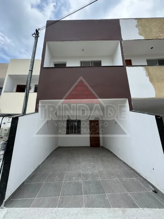 Foto do imóvel - Casa de condomínio à venda com 2 quartos, 2 banheiros, 100 m², varanda e condomínio fechado em