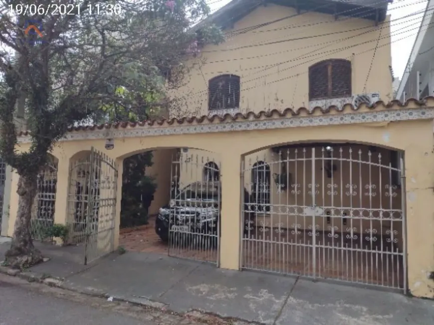 Foto do imóvel - Sobrado para alugar com 3 quartos, 1 suíte, 4 banheiros e 2 vagas na garagem próximo ao Metrô.