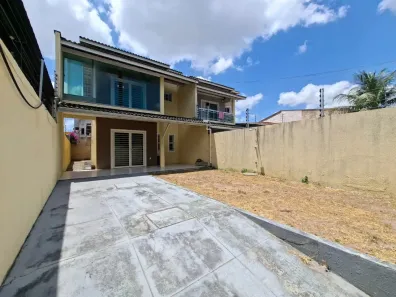 Sobrado com 4 Quartos à venda, 120m² no Centro, Eusébio