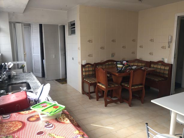 Apartamento de 151 metros quadrados no bairro Batel com 4 quartos - foto 14